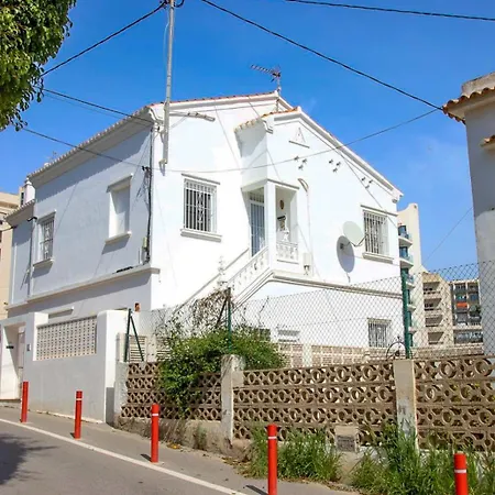Mediterranean Retreat Spacious 2 Bedroom With Patio And Sea Views Дом отдыха Кальпе