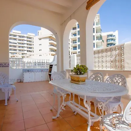 Дом отдыха Mediterranean Retreat Spacious 2 Bedroom With Patio And Sea Views *