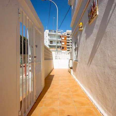 Mediterranean Retreat Spacious 2 Bedroom With Patio And Sea Views Дом отдыха *