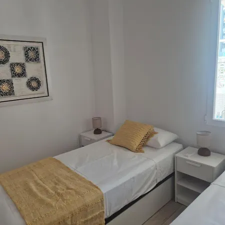 Mediterranean Retreat Spacious 2 Bedroom With Patio And Sea Views